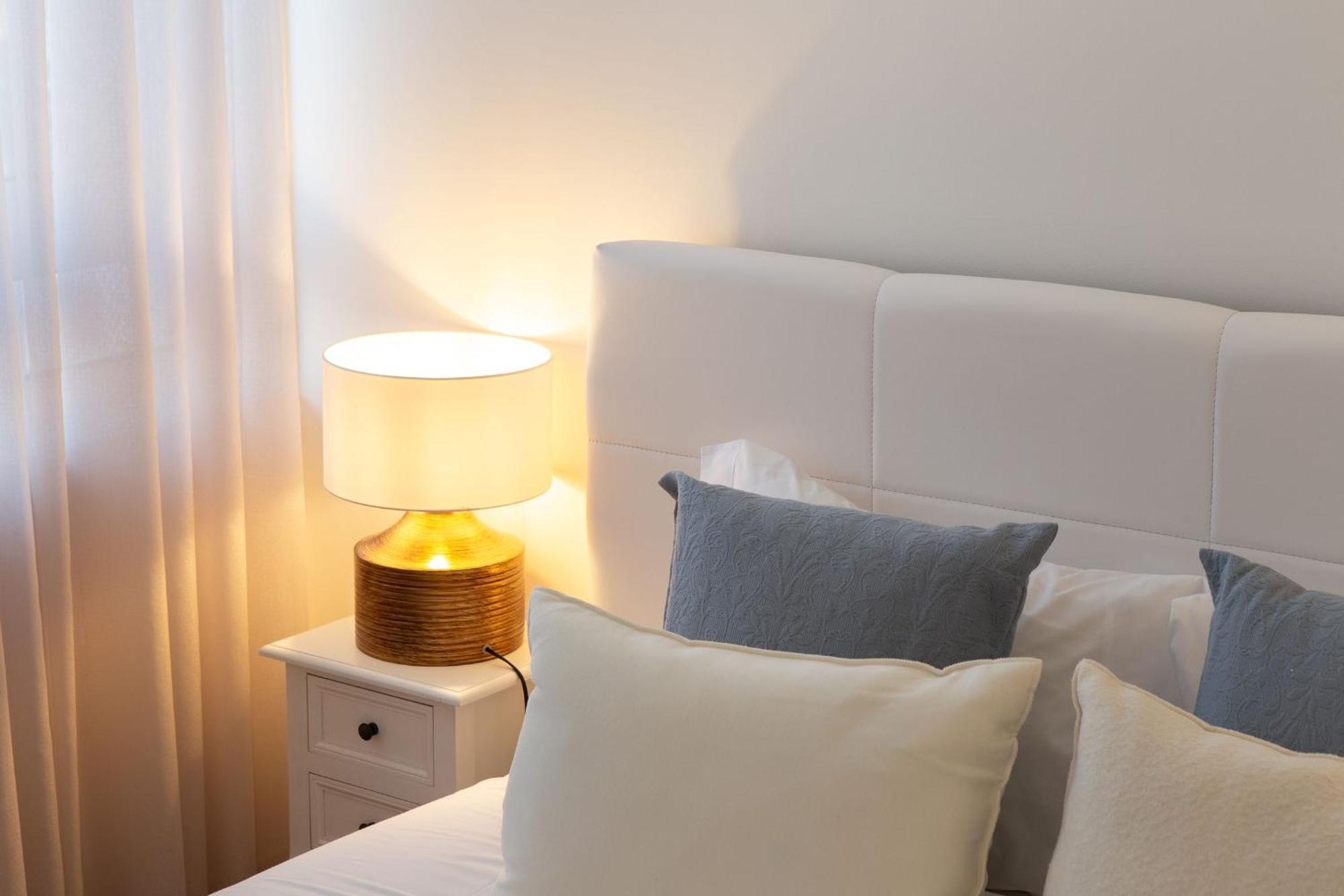 Lovelystay - Penthouse Balcony Apartment 포르투 외부 사진